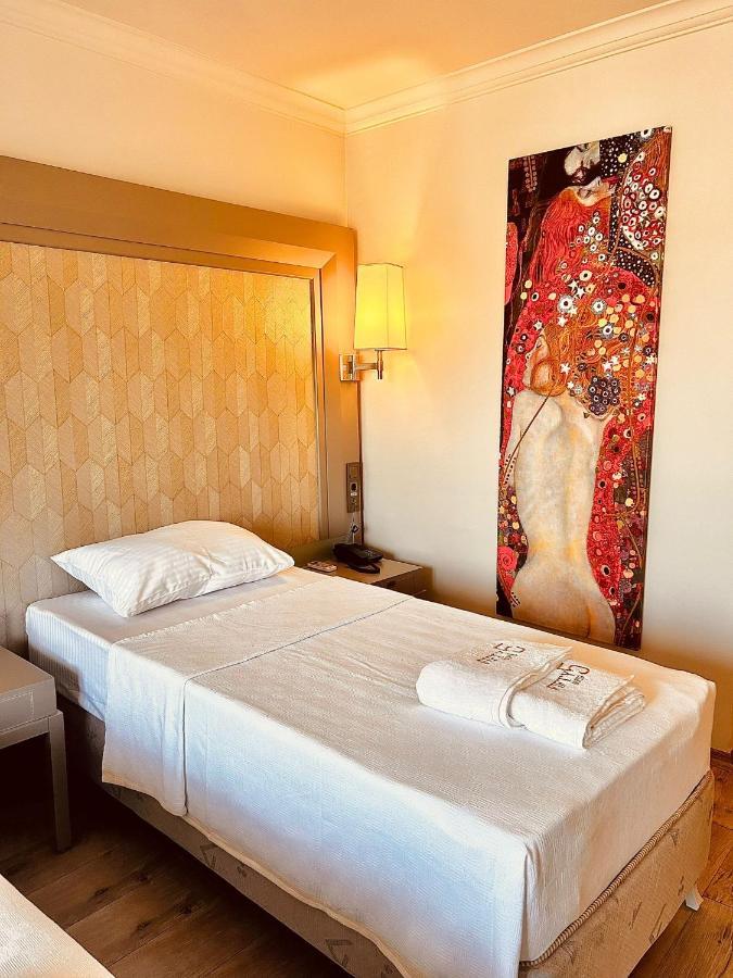Fifty5 Suite Hotel Marmaris Esterno foto