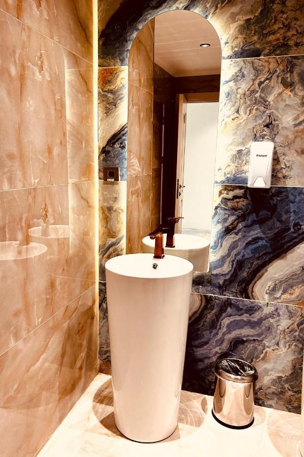 Fifty5 Suite Hotel Marmaris Esterno foto